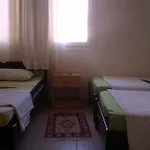Hostel Pinara & Φετιγιέ