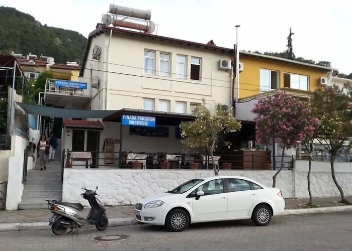 Vandrarhem Pinara &