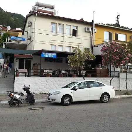 호스텔 피나라 앤 *