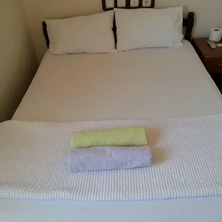 호스텔 피나라 앤 *