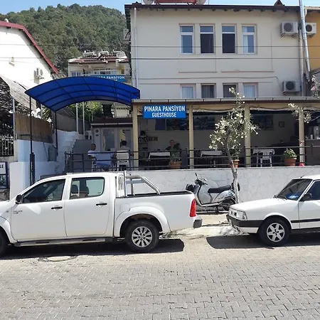Hostel Pinara &